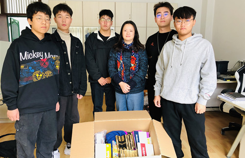 合照_副本.jpg 合照_副本.jpg