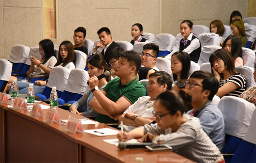 现场评委提问 拷贝.jpg