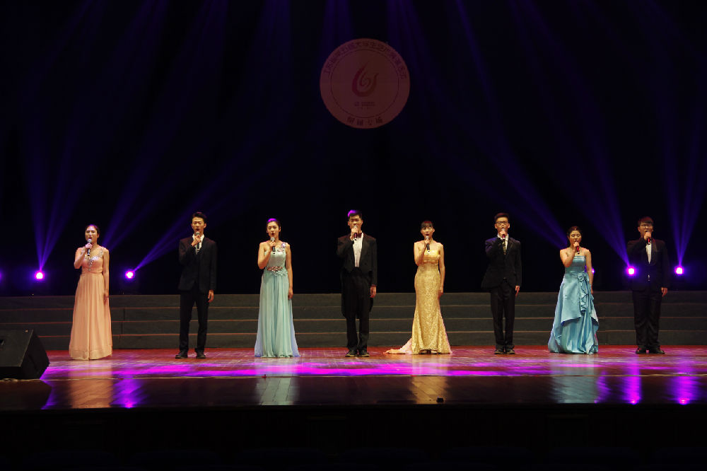 图一 比赛现场.JPG